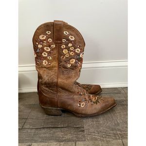 Floral cowboy boots